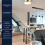 Le Museum - Confortable Avec Vue Sur La Cathedrale 아파트