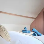 Le Museum - Confortable Avec Vue Sur La Cathedrale 보베