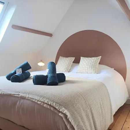 Apartment Le Museum - Confortable Avec Vue Sur La Cathedrale