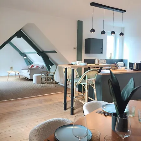 Apartment Le Museum - Confortable Avec Vue Sur La Cathedrale