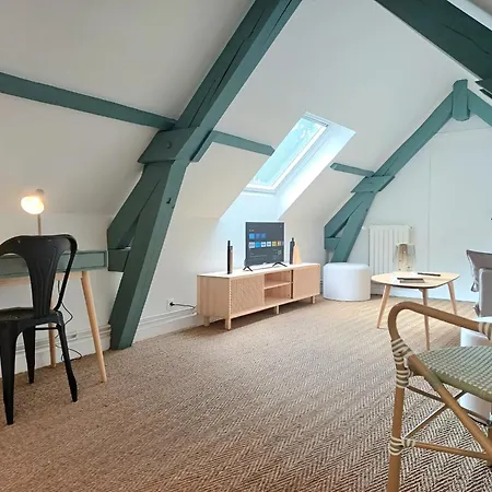 Apartment Le Museum - Confortable Avec Vue Sur La Cathedrale Beauvais