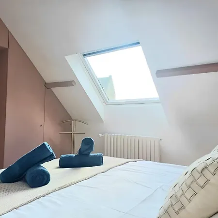 Le Museum - Confortable Avec Vue Sur La Cathedrale Apartment Beauvais